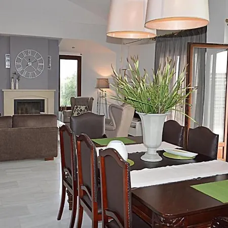 Villa Sobre - Spacious And Comfortable. *