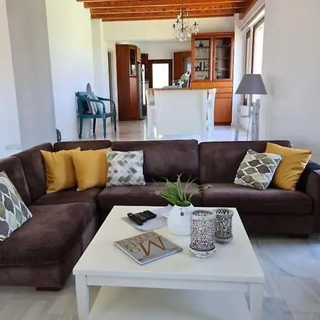 Sobre - Spacious And Comfortable. Villa Kounoupidhiana